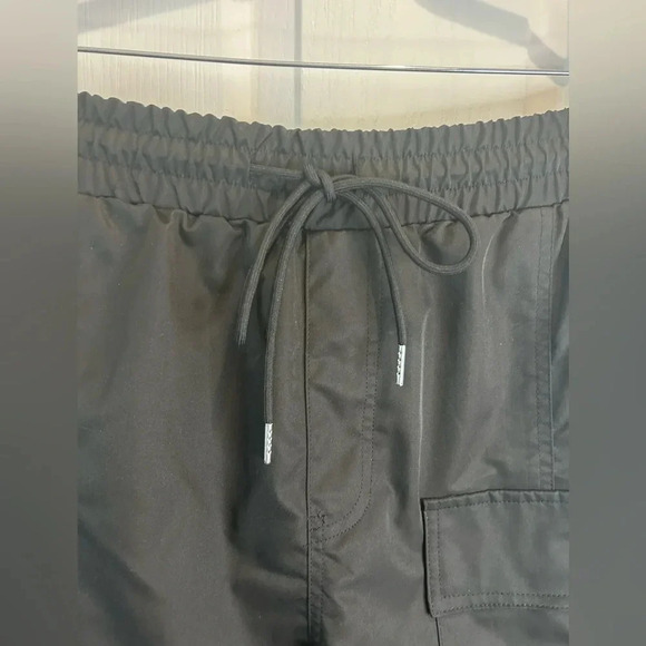 ♠️”EPTM.” NWT Black Cargo Pants w/ Drawstring & Multiple Pockets Size 2XL/38♠️ - Picture 4 of 17